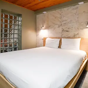 Lovelystay - Cosmopolitan Chiado , Lisboa Portugal